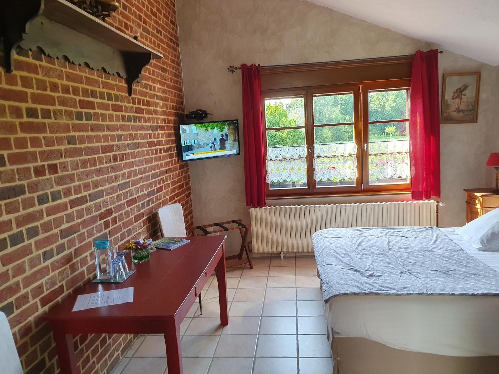 Les Mout'Anes Saint-Hilaire-sur-Helpe Exterior foto