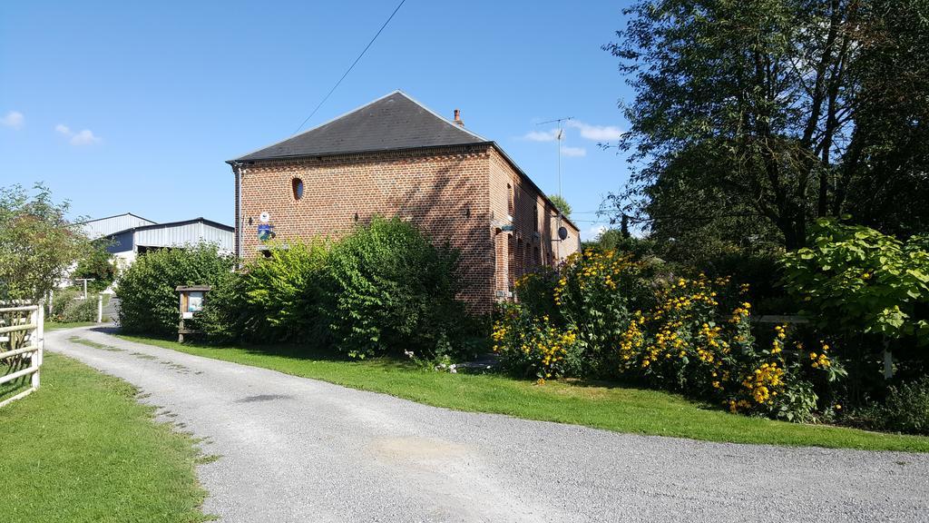 Les Mout'Anes Saint-Hilaire-sur-Helpe Exterior foto